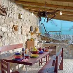 Charmantes Steinhaus In Agios Matheos