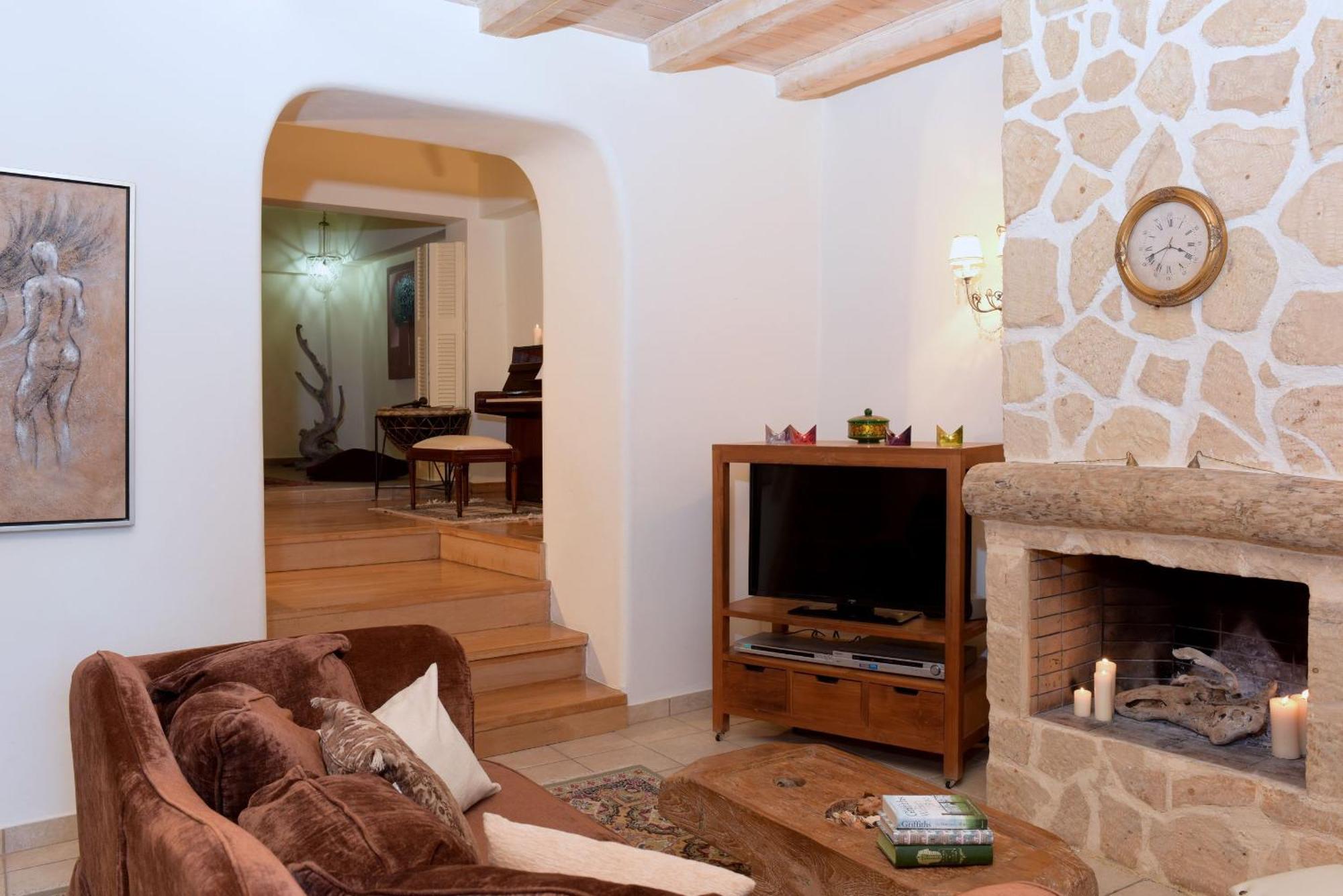Holiday home Charmantes Steinhaus In Agios Matheos *